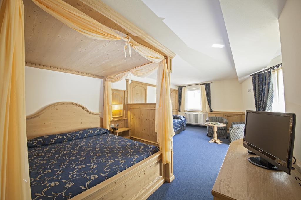 Family Hotel Andes - Only For Family 维哥迪法萨 客房 照片